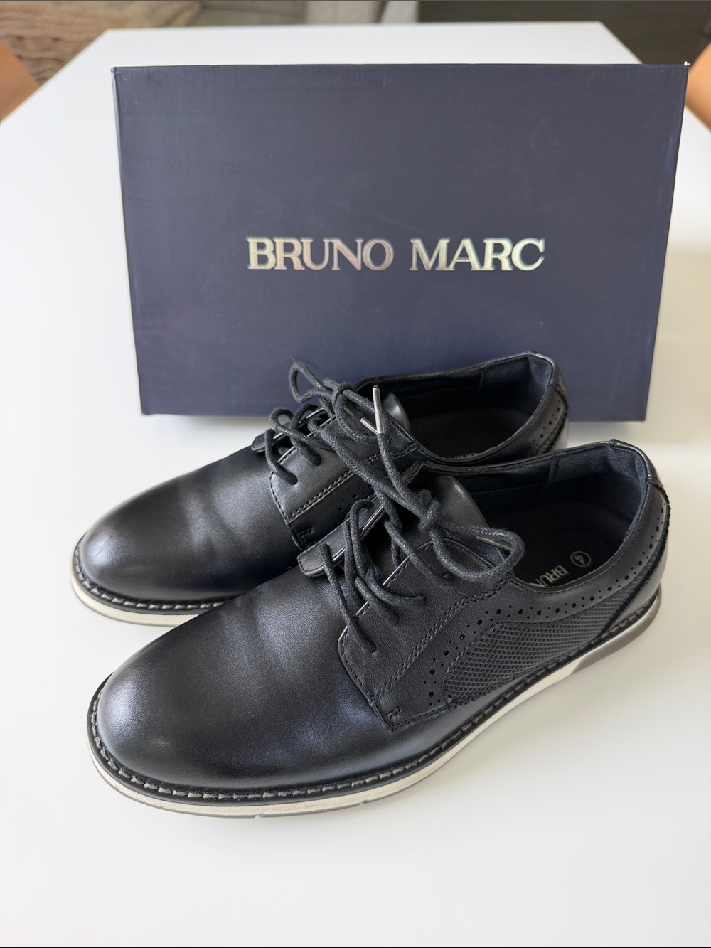 Bruno Marc Casual Dress Sneakers Oxfords Size 4